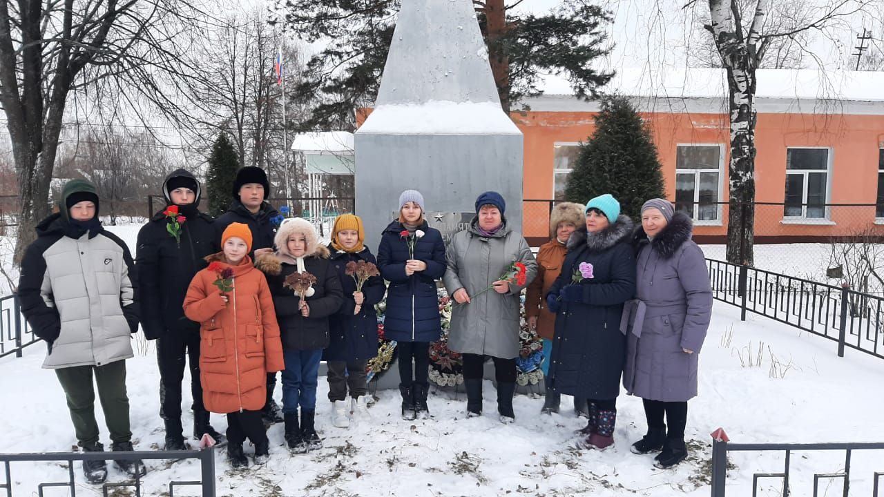 В Вичугском районе отметили День Неизвестного солдата.